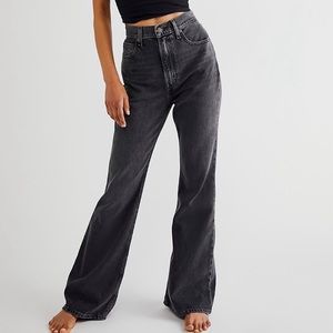 Free People / Levi’s 70’s High-Rise Flare Jeans